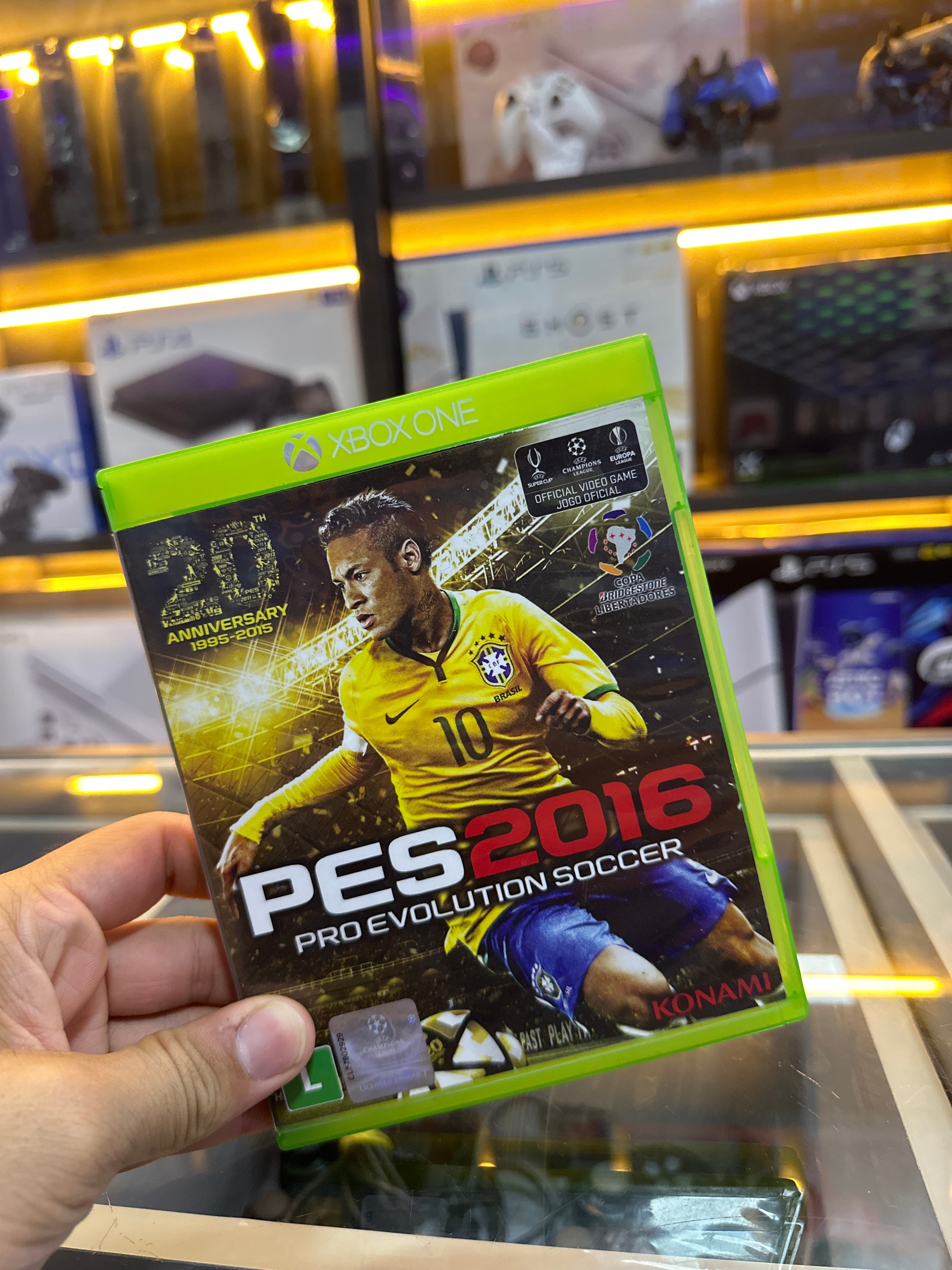 Konami Pro Evolution Soccer 2016 PES Xbox One Multijogador (semi novo)