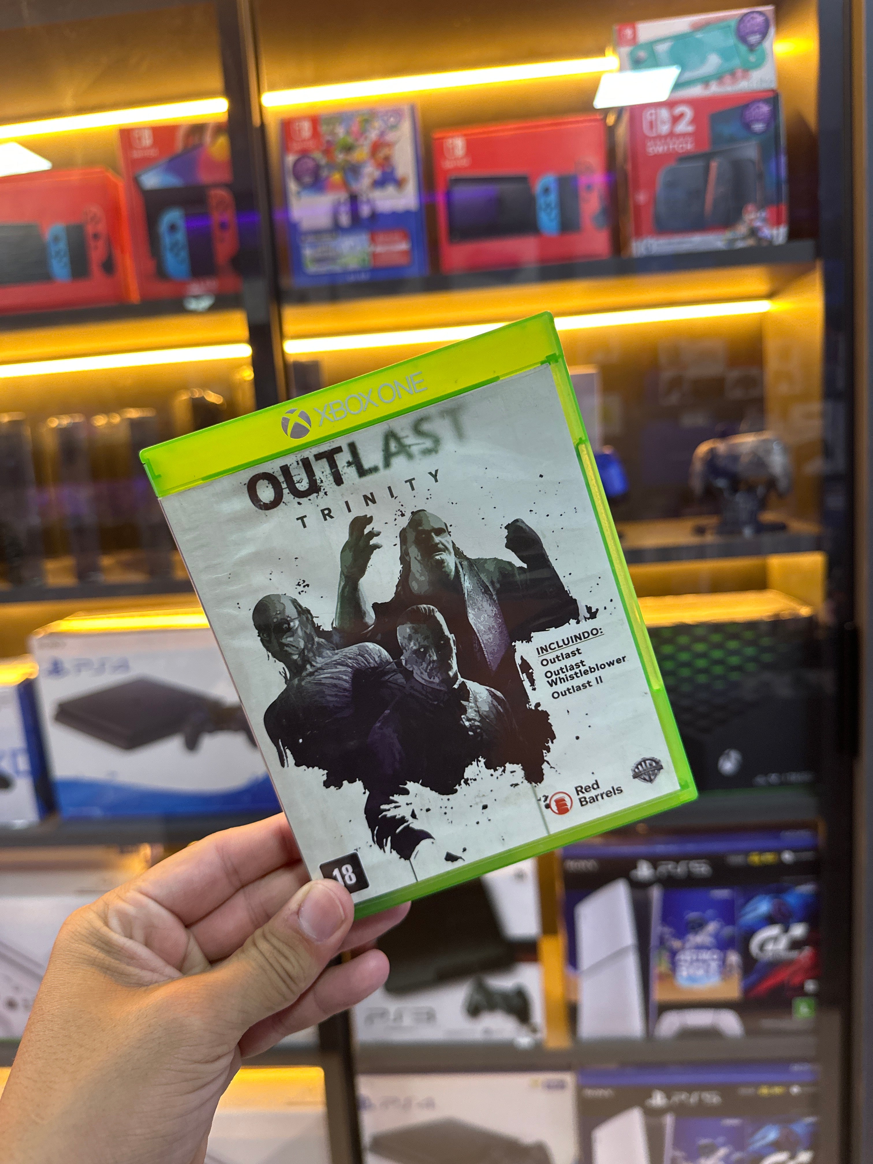 Outlast Trinity Xbox One Mídia Física (semi novo)