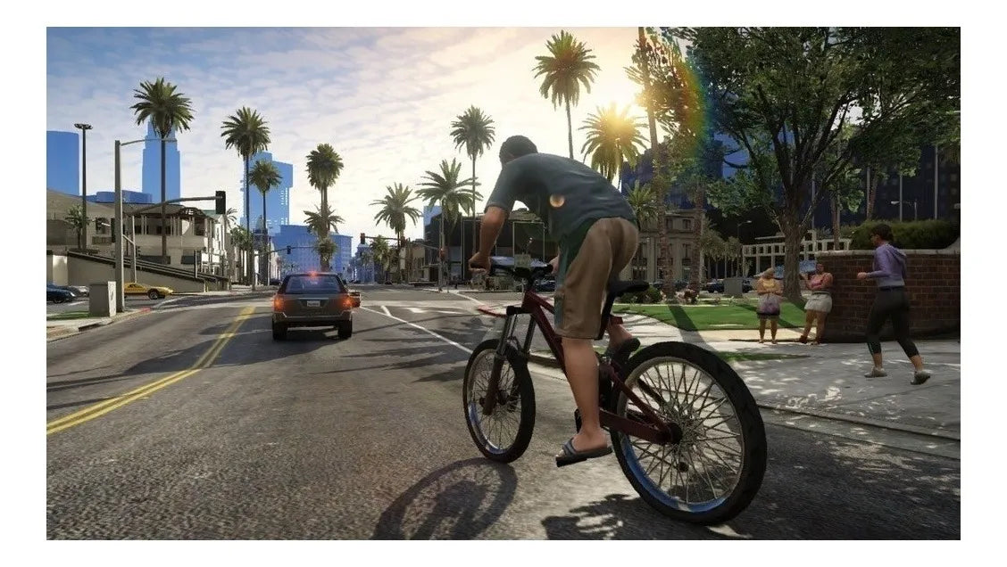 Grand Theft Auto V Standard Edition PS4 Físico ( semi novo)