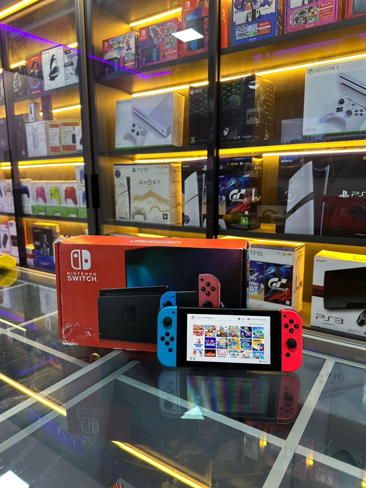 Nintendo switch v2 semi novo desbloqueado 128gb + 30 jogos * foto demonstrativa*