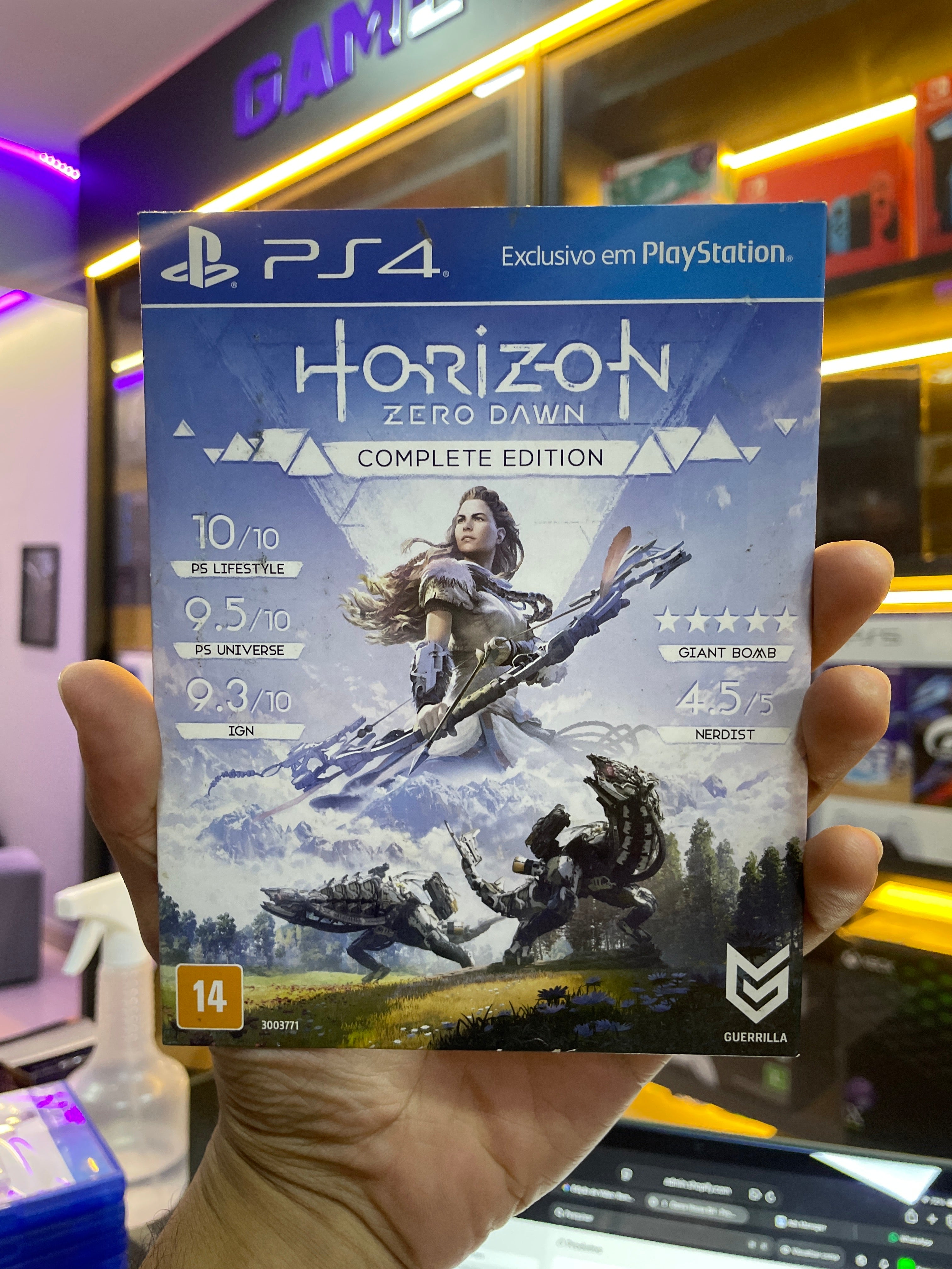 Horizon Zero Dawn Complete Edition Playstation Hits Ps4 (seminovo) (Jogo Mídia Física)